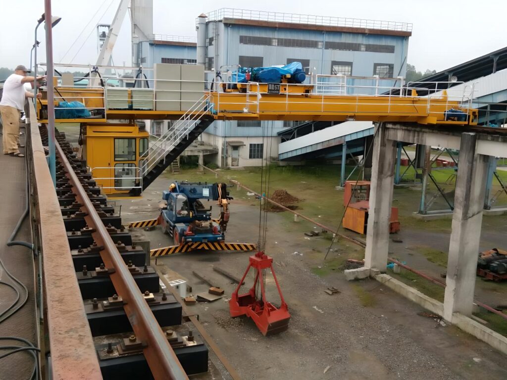 5/5噸10/10噸16/16噸抓斗、電磁兩用橋式起重機(jī)主要技術(shù)參數(shù)