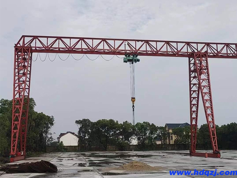 防傾覆系統(tǒng)對龍門吊的結(jié)構(gòu)和電氣系統(tǒng)有哪些要求？